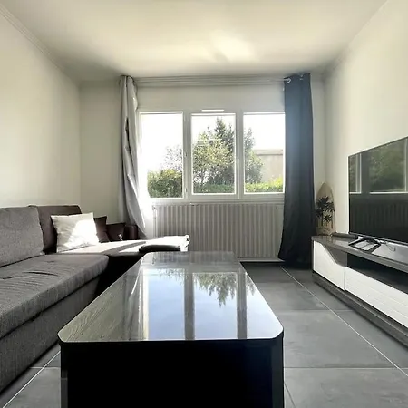 בית נופש Maison Bleue ※ קרקסון